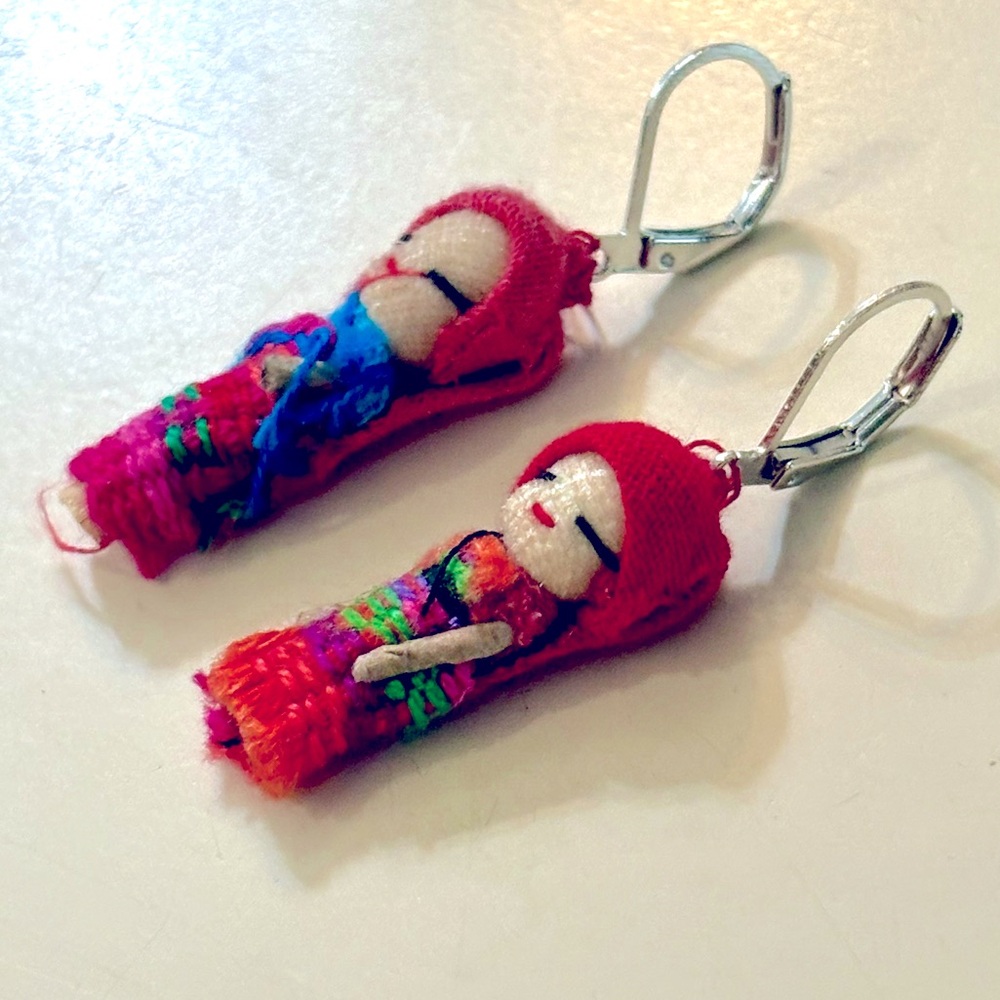 HAND CRAFTED Colorful Doll Earrings from South America,  New, 1” length - Picture 2 of 5